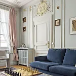 Maison A Deux Mains Bed & Breakfast Ay-Champagne