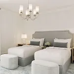 Maison A Deux Mains 4* Ay-Champagne