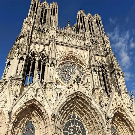 Maison A Deux Mains エ＝シャンパーニュ