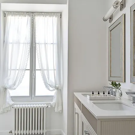 Panzió Maison A Deux Mains