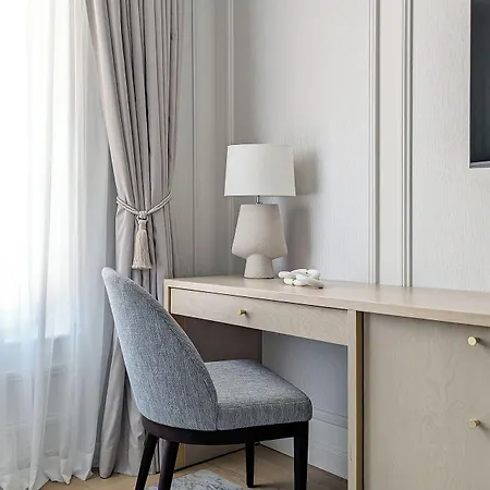 Maison A Deux Mains